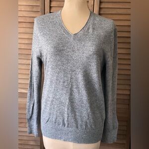 Banana Republic Lightweight Heathered Gray Pullover Sweater